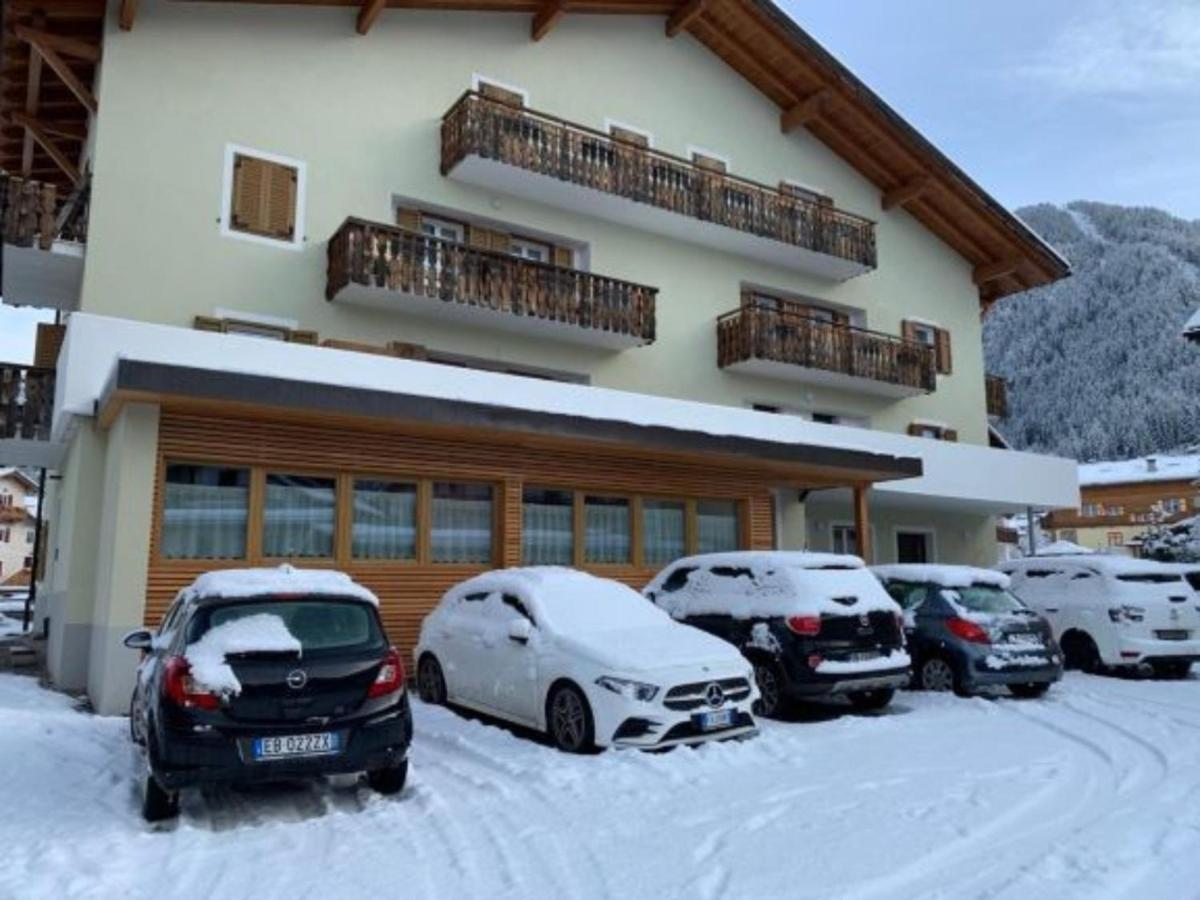 Ciasa De Rosa Apartment Pozza di Fassa Bagian luar foto