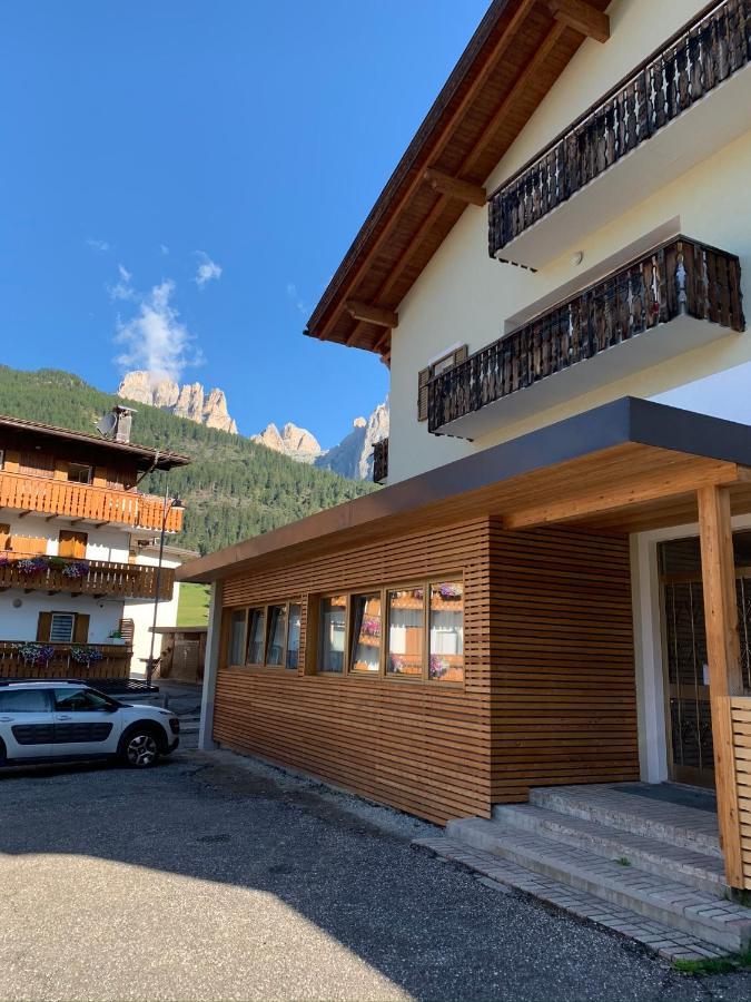 Ciasa De Rosa Apartment Pozza di Fassa Bagian luar foto